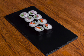 Ролл с креветкой и лососем